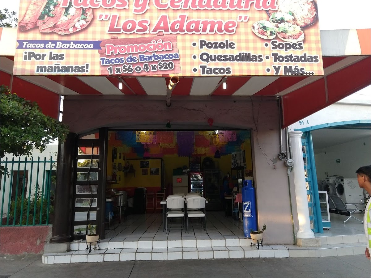 Cenaduría Los Adames-7